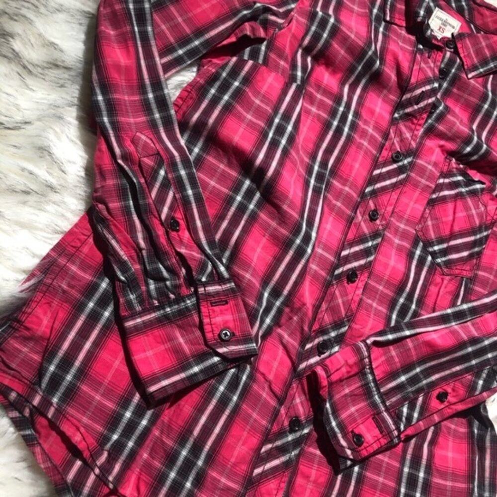 Gap Pink and Black Plaid Boyfriend Button Down Shirt - Picture 6 of 6